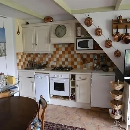 House Maison De Caractere Dans Le Bourg De Dom wakacyjny