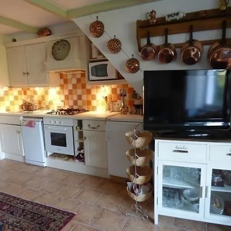 Dom wakacyjny House Maison De Caractere Dans Le Bourg De *